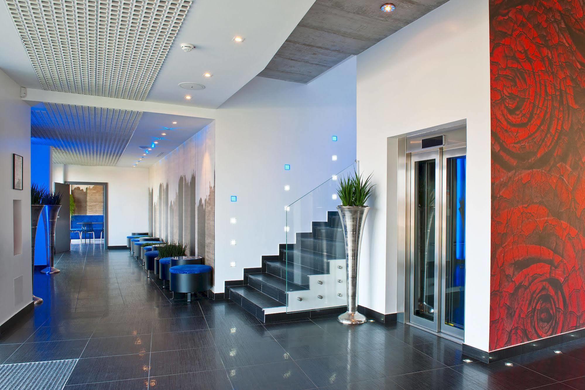 G Design Hotel 4*